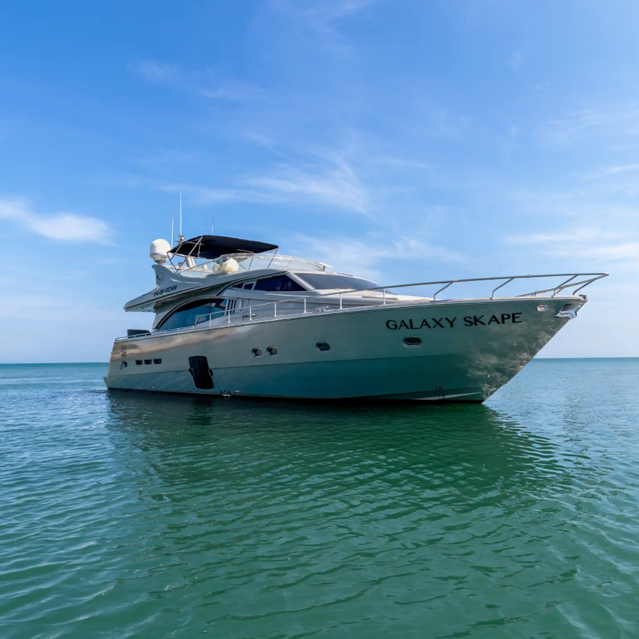 Explore the Galapagos Islands every day with speed and elegance.